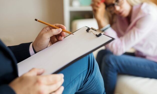 CBT vs. Medication: A Comparative Approach to Managing PTSD-Related Pain